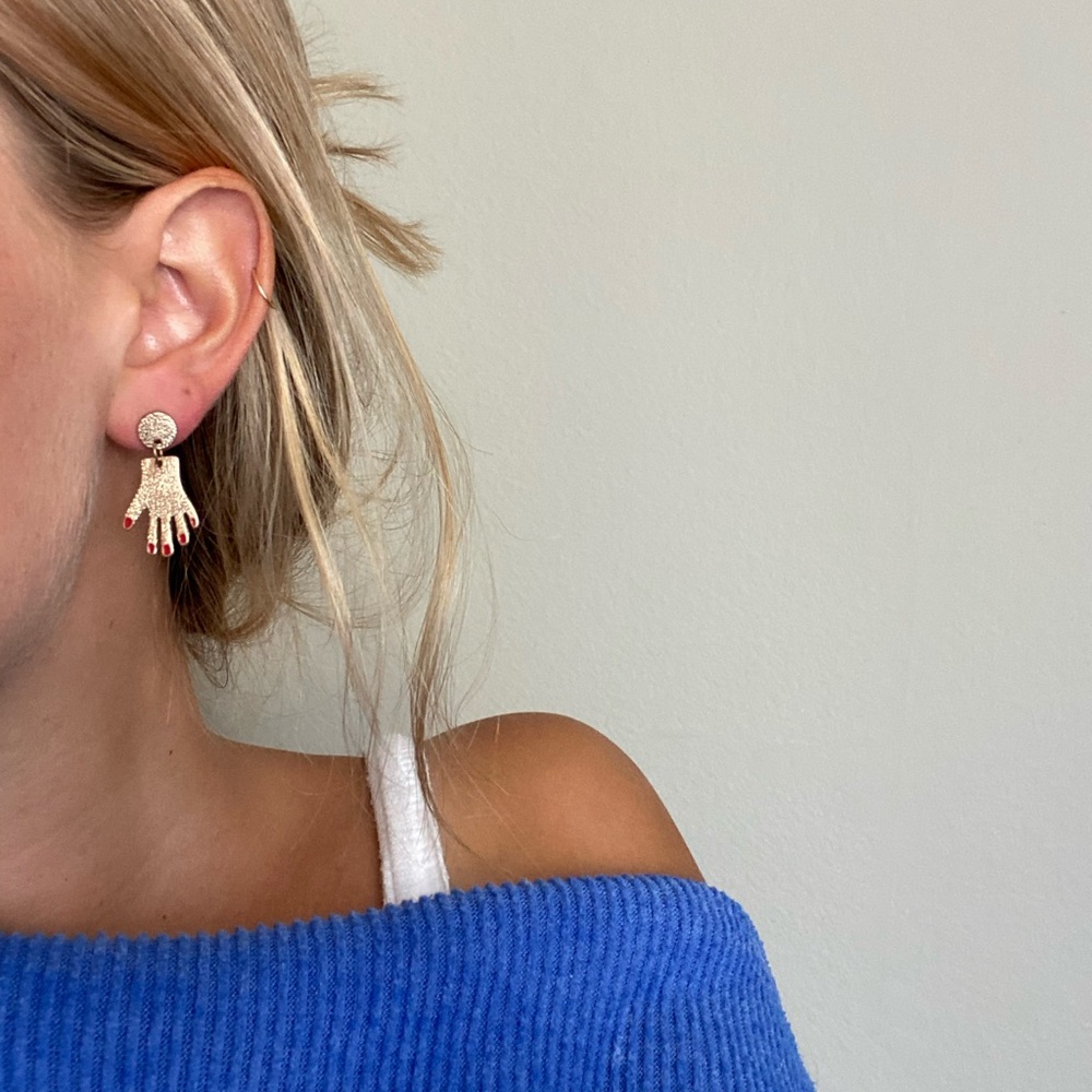 Hand Earrings - Picture 2 of 3